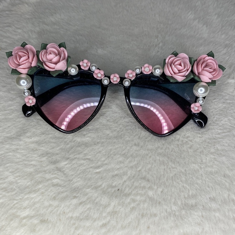 Embellished heart sunglasses by Pin Up Girl Clothing